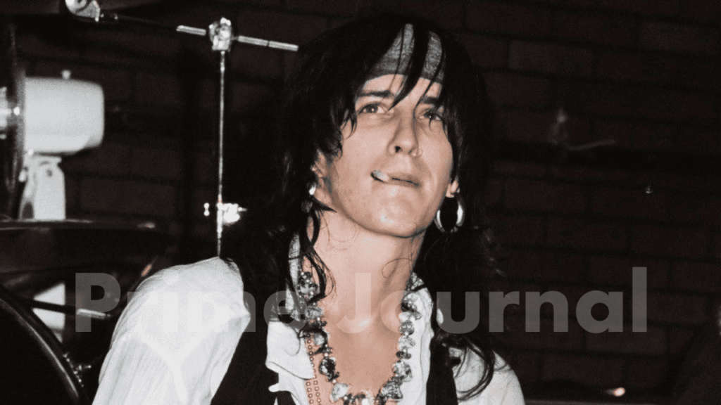 Izzy Stradlin Worth Net